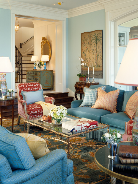 [chic-designer-living-room-blue-red3.png]