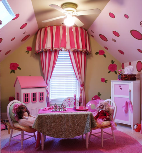 [attic girls playroom pink[3].png]