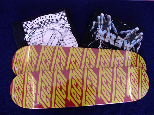 [hippykillergarage.vendor.contribution.pics.04122010 004[3].jpg]