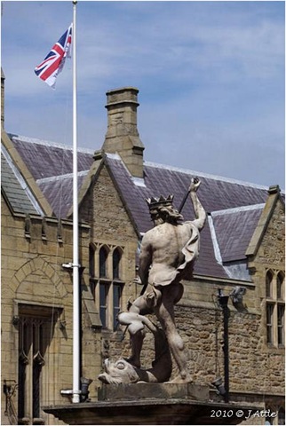 [20100620 Raising the Flag © J Attle  202[2].jpg]