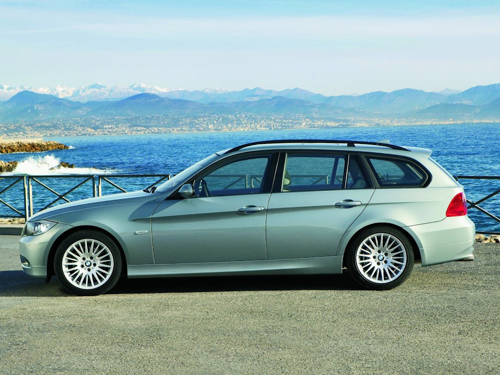 BMW 330 touring 02