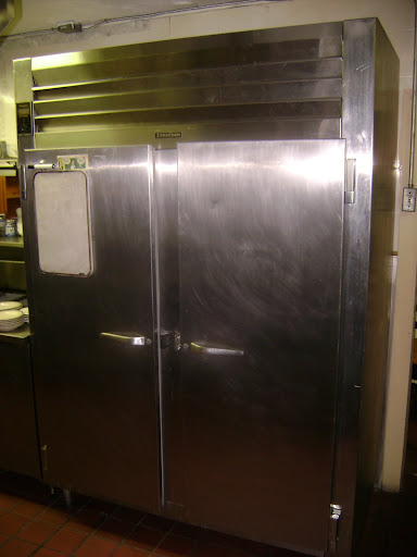 commercial refrigerators freezers
