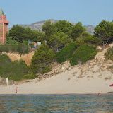 La Cala d'oques i l'edifici del camping el temple del sol P1050397.JPG