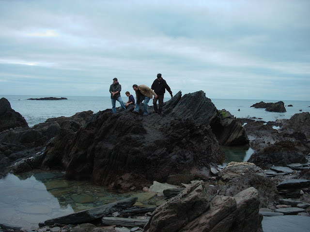 Everyone has fun on the Rocks