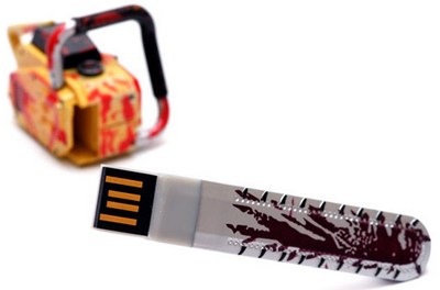 Resident%20Evil%205%20Chainsaw%20USB%20drive%203%5B6%5D.jpg