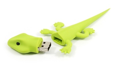 صور usb flash رائعة لم ترها من قبل Lizard%20USB%20flash%20drive%201_thumb%5B2%5D