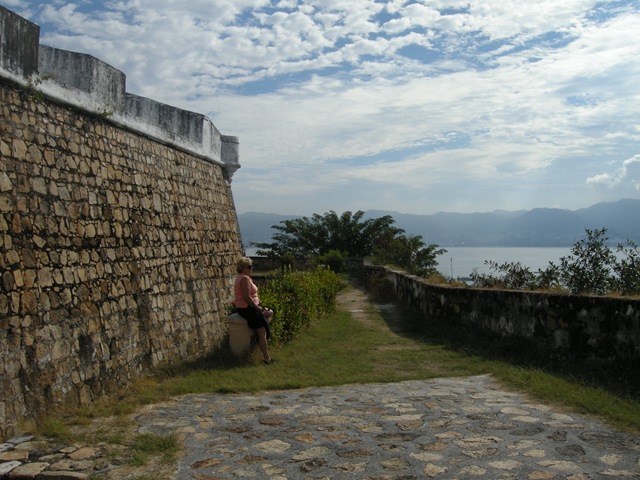 [01_13_Acapulco (3)[6].jpg]