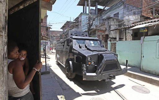 Fotos da guerra no RJ