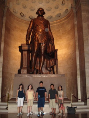 George Washington statue