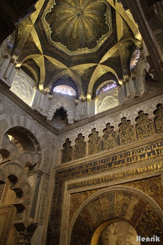[IMG_37042.jpg]
