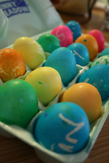 [225px-Easter_Eggs_by_Mystaric_on_Flickr[4].png]