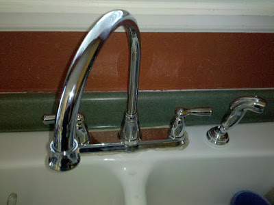 Faucet 2010 07 13%2006.48.51 Im Not a Plumber But I Play One at Home