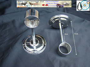 One Pair Of White Metal Carriage Lamp Holders P4
