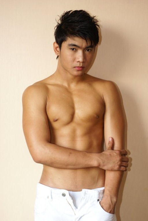 Asian-Males-Asian-Male-Model-Mark-Revilla-15