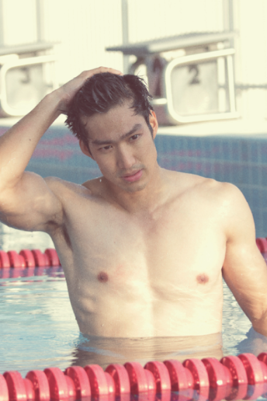 asian-males-Deaw-Suriyon-Aroonwattanakul-Hot-Thai-Actor-เดี่ยว-สุริยนต์-โชว์หุ่น-ชุดว่ายน้ำ-15