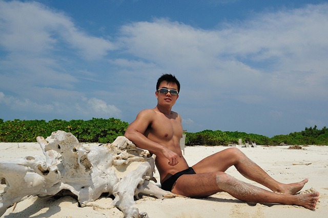 Asian-Males-Asian Males Next Door - Cute Taiwanese Guy on the Beach-12