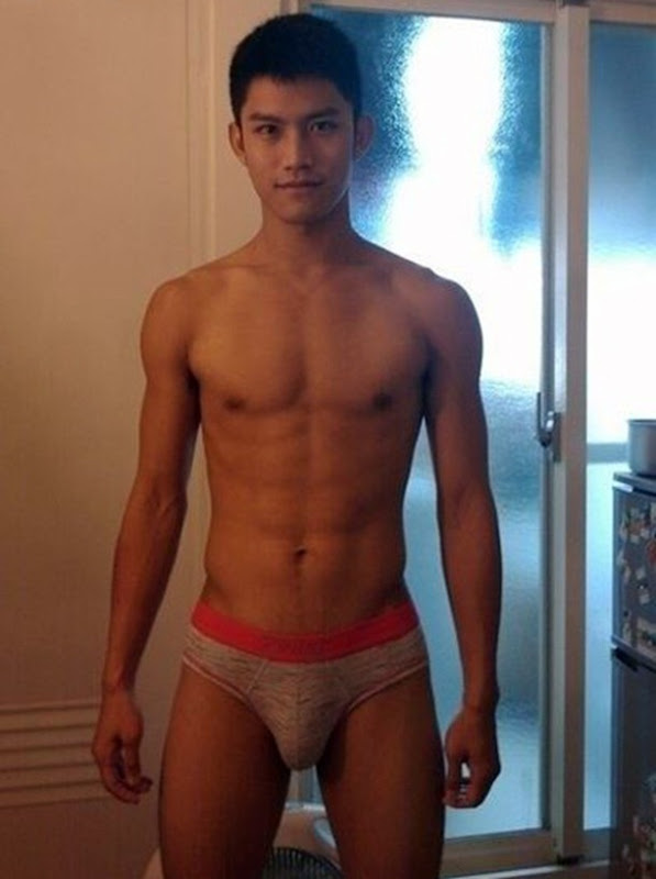 Asian-Males-The Boy in Underwear-02