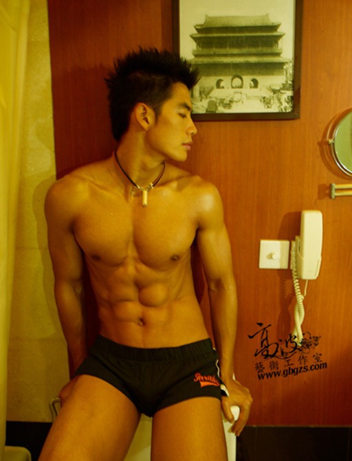 Asian-Males-Zhu-Xiaohui-朱曉輝-in-Bathroom-20