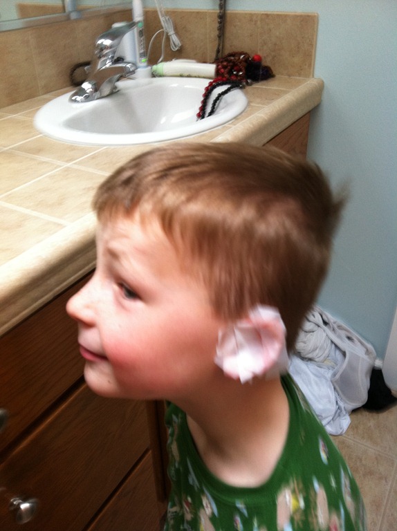 [eartape[6].jpg]