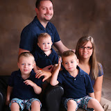 Family Pic July09.JPG