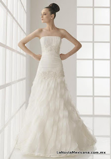 Octava 2011-rosa-clara-vestidos-novia-octava.jpg