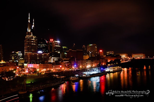 [Nightime Nashville-6[4].jpg]