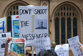Assange protests
