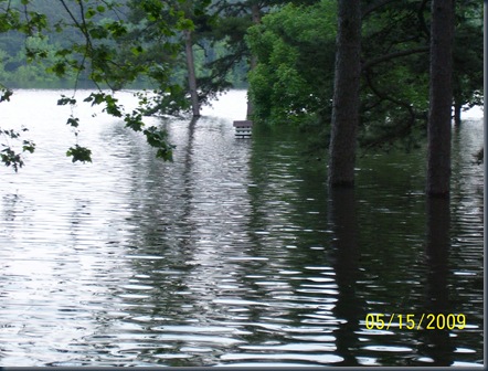 lake 2009 044