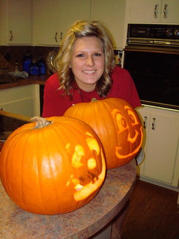 [pumkin carving at our house 2009 007[3].jpg]