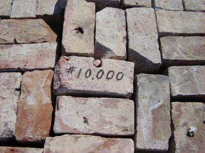 [10000bricks[8].jpg]