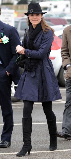 [kate_middleton_2008_cheltenham_races[6].jpg]