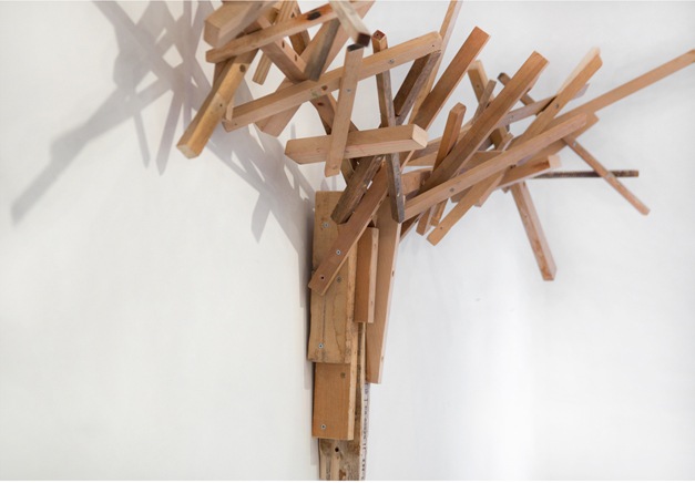 [The Hunter sculptural coat hanger1[3].jpg]