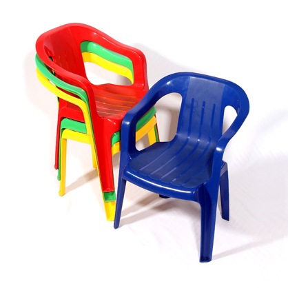 [plastic chair[4].jpg]