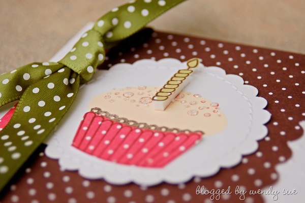 [cupcake_card_closeup[2].jpg]
