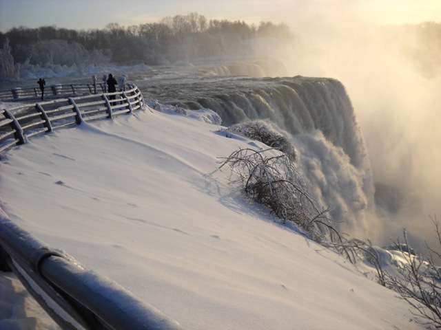 [Niagara Falls 7[2].jpg]
