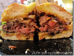 L'Alezna Tapas: Hamburgesa de Pancuno L'Alezna Tapas: Hamburgesa de Pancuno