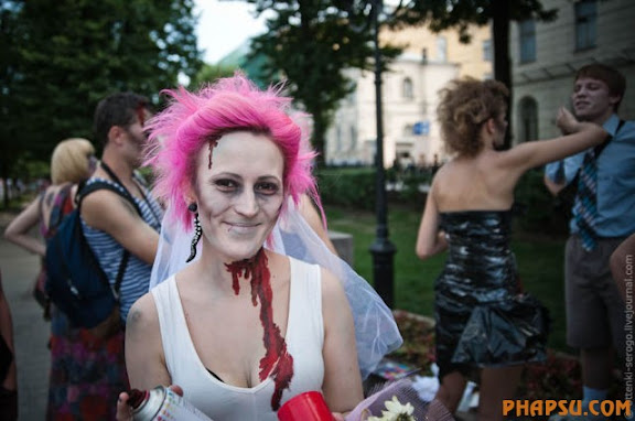 zombie_wedding_640_09.jpg
