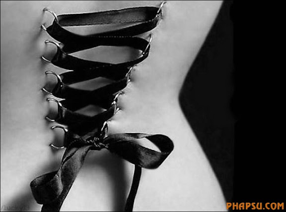 corset-piercing16.jpg
