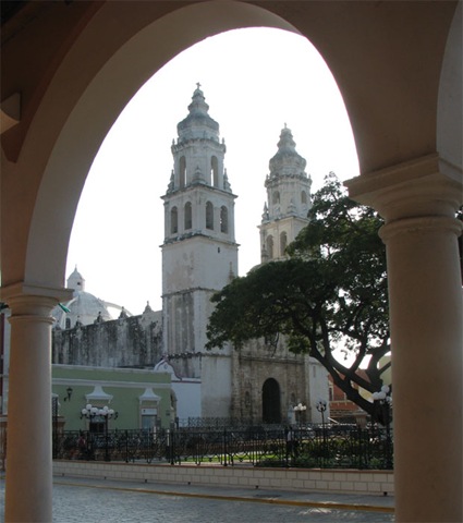[MX09_Campeche_Cathedral7.jpg]