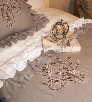 [Papillon_Linens_embroidery[6].jpg]