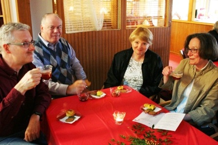[Lucia-2010-0143.jpg]