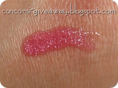 Giveaway-miss-broadway-premio1-lipgloss-35-amarena-swatch-1 Giveaway-miss-broadway-premio1-lipgloss-35-amarena-swatch-1