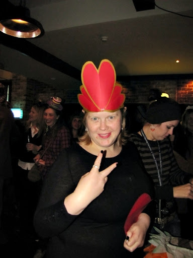 Life in Jeju 37 Mad Hatter Party กับการรวบรวมเงินช่วยน้องๆที่อินเดีย