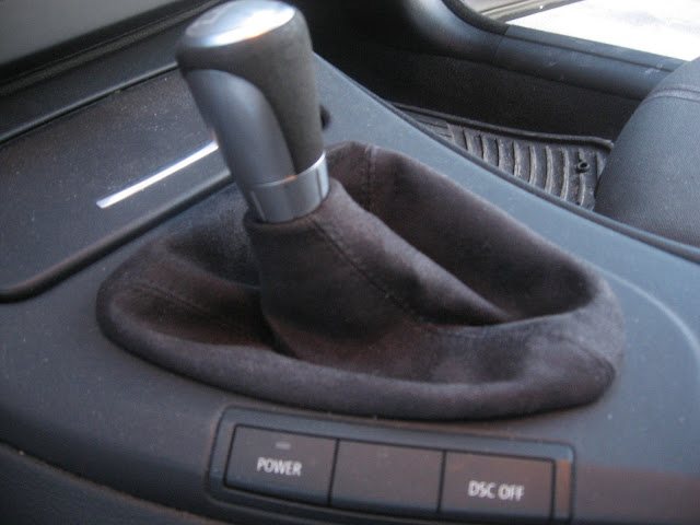 Black Alcantara-Blue Thread RedlineGoods Shift Boot Compatible with BMW Z4 E85 2002-08 