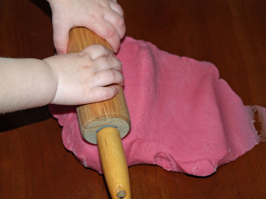 Cranberry Playdough (Photo from Homeschool Mo) Cranberry Playdough (Photo from Homeschool Mo)