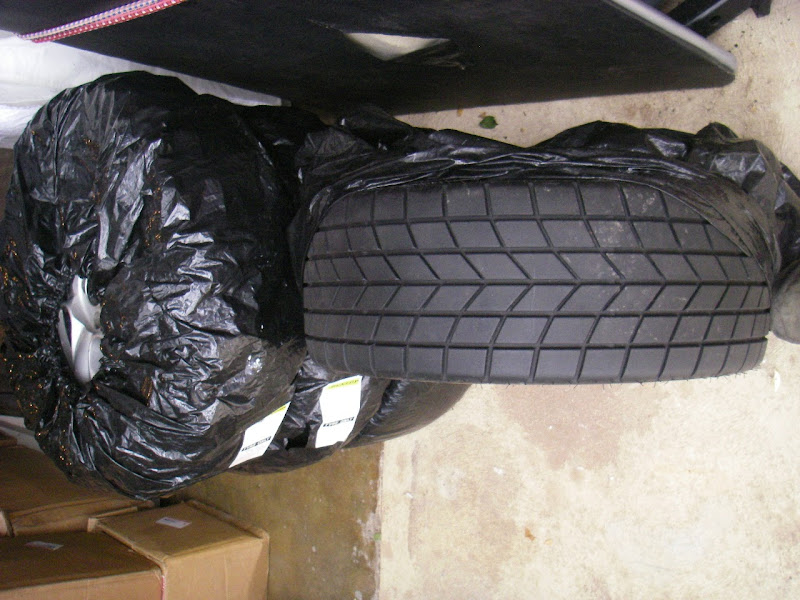 Rays Payton Place 17x8 with NEW Pirelli Wet Tyres 003.JPG