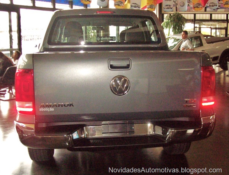 [Nova Volkswagen Amarok 4x4 2011 higline trendline (5)[5].jpg]