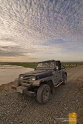 4x4's Plying the Dirtroad