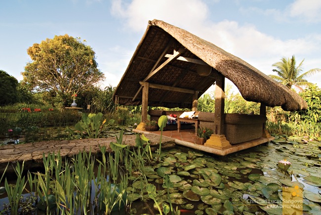 One of the two floating huts at the Moon Garden