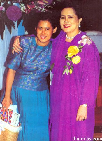รูปภาพ รูปราชินี แม่ของแผ่นดิน รูปพระราชินี สมเด็จพระนางเจ้าสิริกิติ์ พระบรมราชินีนาถ